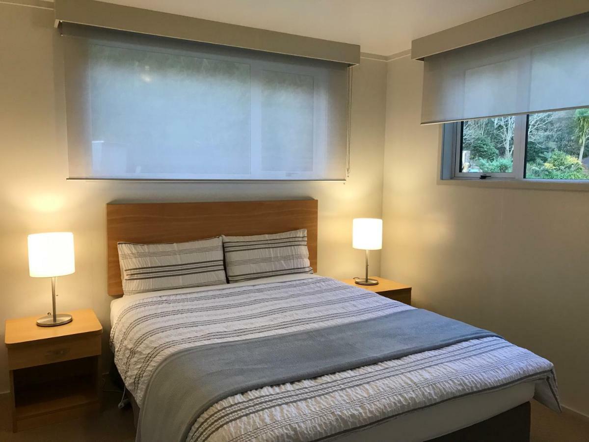 Angie'S Rural Retreat Hotel Wainuiomata Exterior photo